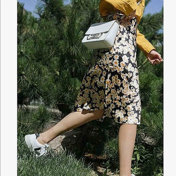 NWOT KEASMTO Black Sunflower Floral Retro Midi - Picture 3 of 10